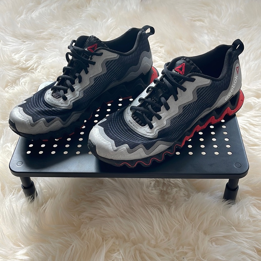 Reebok Men's Black & Gray Athletic Sneakers with Red Accents